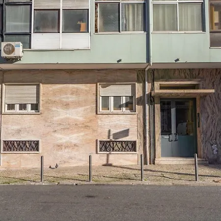Akicity Graca Alure * Lisbon